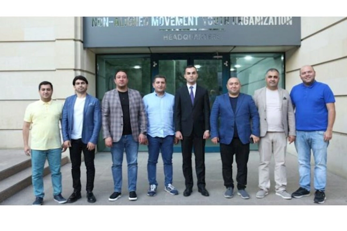 Qoşulmama Hərəkatı Gənclər Təşkilatı Milli Mətbuat Günü münasibətilə media rəhbərləri ilə görüş keçirdi — FOTOLAR