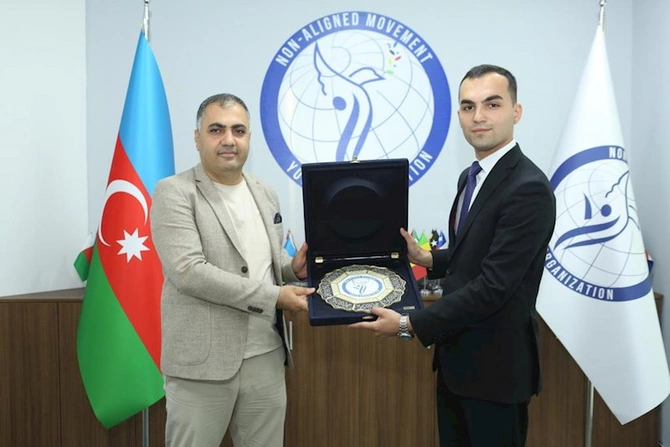 Qoşulmama Hərəkatı Gənclər Təşkilatı Milli Mətbuat Günü münasibətilə media rəhbərləri ilə görüş keçirdi — FOTOLAR Qoşulmama Hərəkatı Gənclər Təşkilatı Milli Mətbuat Günü münasibətilə media rəhbərləri ilə görüş keçirdi — FOTOLAR