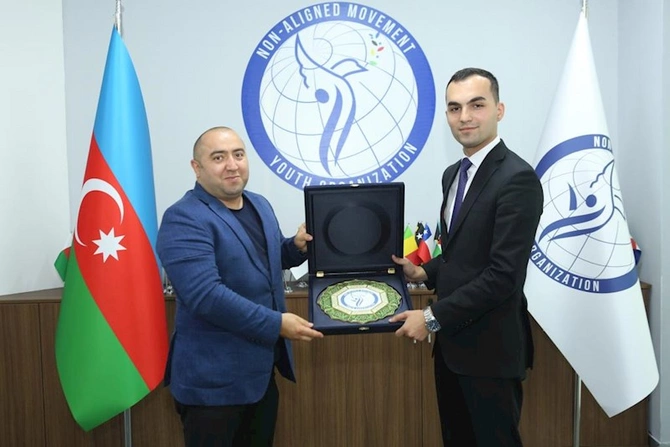 Qoşulmama Hərəkatı Gənclər Təşkilatı Milli Mətbuat Günü münasibətilə media rəhbərləri ilə görüş keçirdi — FOTOLAR Qoşulmama Hərəkatı Gənclər Təşkilatı Milli Mətbuat Günü münasibətilə media rəhbərləri ilə görüş keçirdi — FOTOLAR