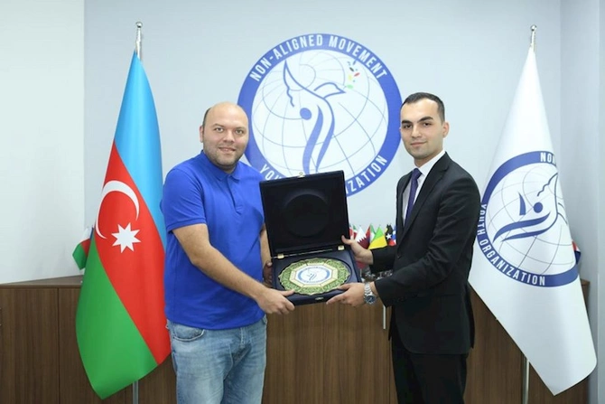Qoşulmama Hərəkatı Gənclər Təşkilatı Milli Mətbuat Günü münasibətilə media rəhbərləri ilə görüş keçirdi — FOTOLAR Qoşulmama Hərəkatı Gənclər Təşkilatı Milli Mətbuat Günü münasibətilə media rəhbərləri ilə görüş keçirdi — FOTOLAR