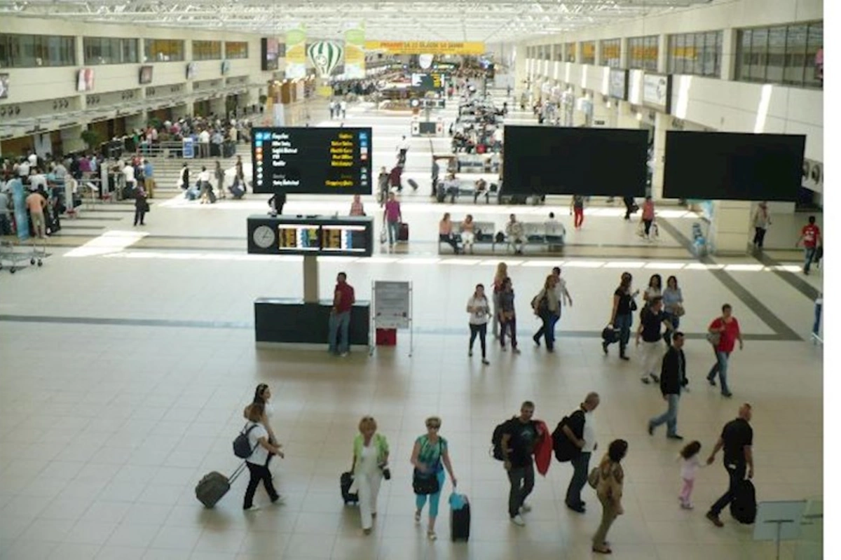 İstanbul və Antalya hava limanlarından tarixi REKORDLAR