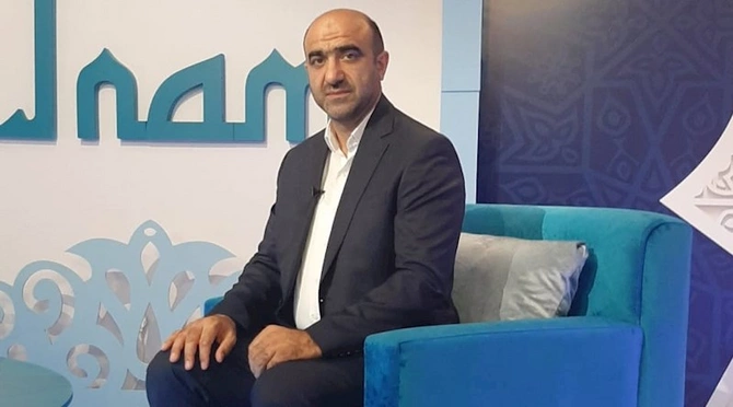 İlahiyyatçı: “Uşaqların məscidlərə getmələri yaxşıdır” İlahiyyatçı: “Uşaqların məscidlərə getmələri yaxşıdır”