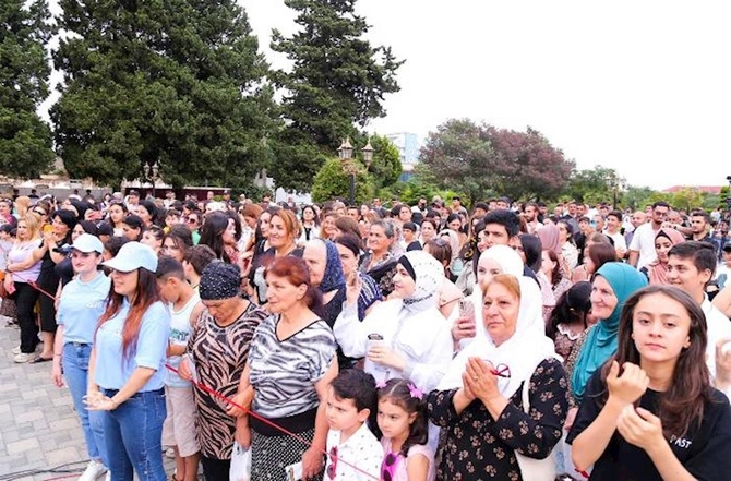 “AURA” Kağız Dəsmal Festivalı ilə bölgələrdə — FOTOLAR (VİDEO)