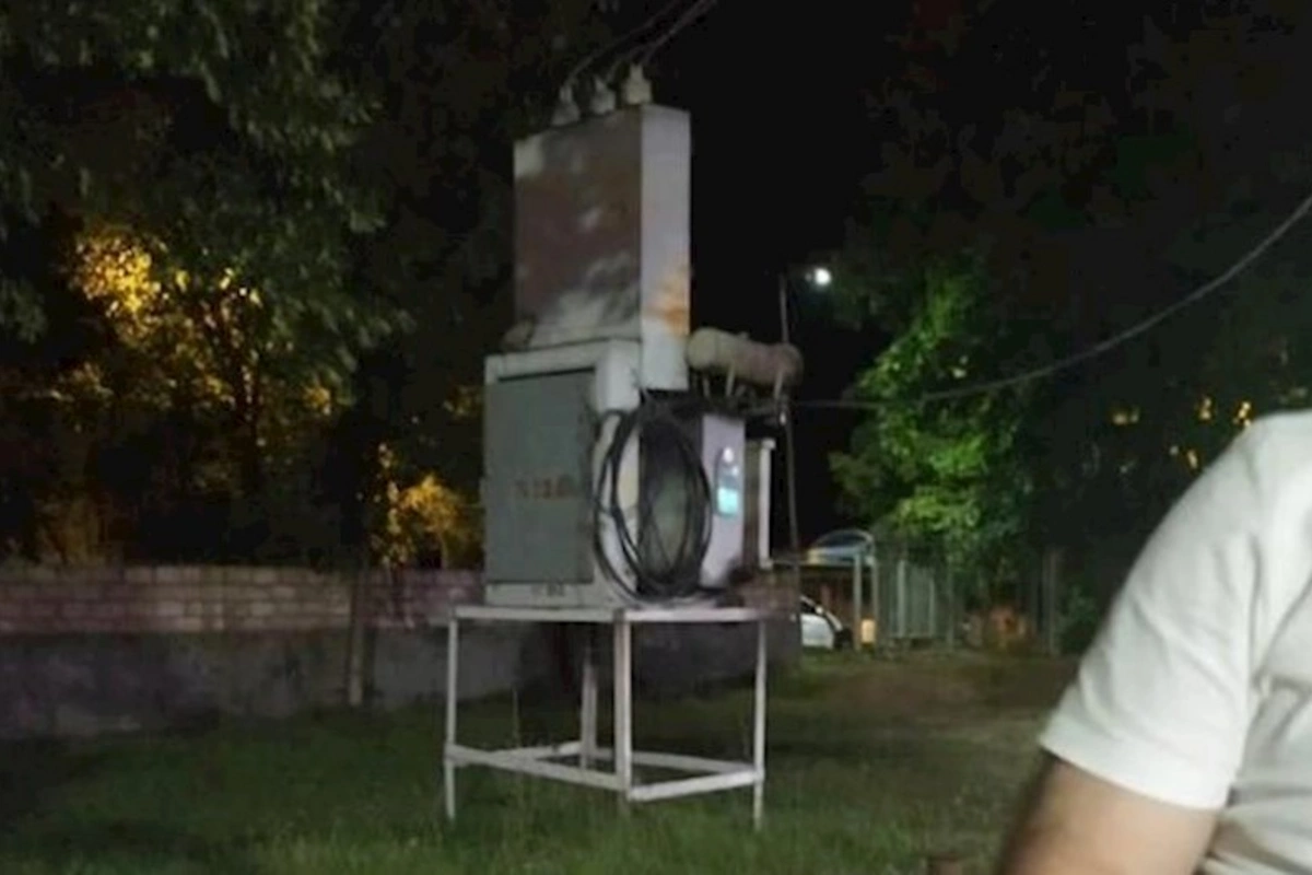 Zaqatalada uşaqların oynadığı parkda transformatorun hər tərəfi açıqdır — FOTO
