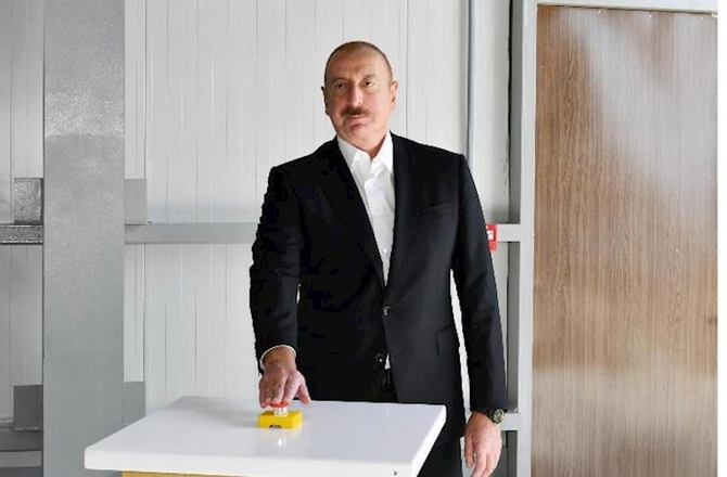 İlham Əliyev açılışda iştirak etdi — FOTOLAR İlham Əliyev açılışda iştirak etdi — FOTOLAR