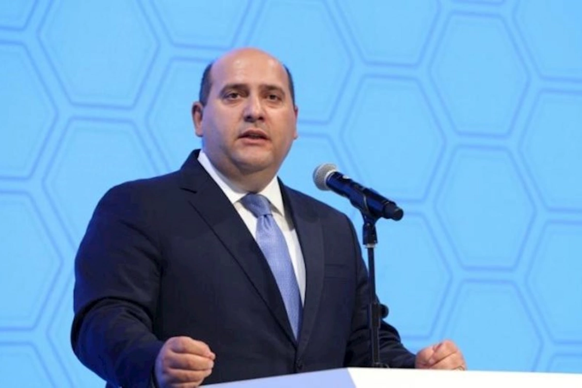 Emin Hüseynov: Bir daha bildiririk ki, Ağdam-Xankəndi yolu malların daşınması üçün açıqdır
