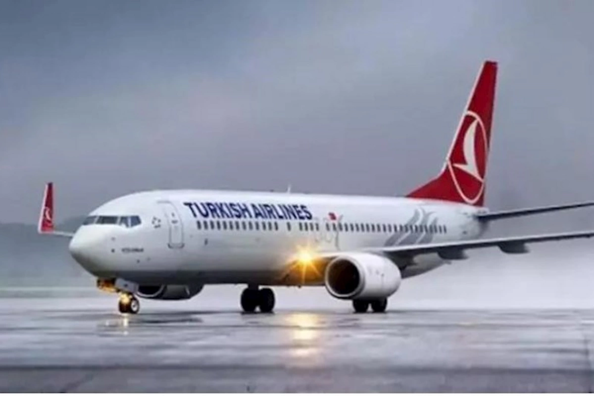 Türkiyədə sərnişin təyyarəsini ildırım vurudu