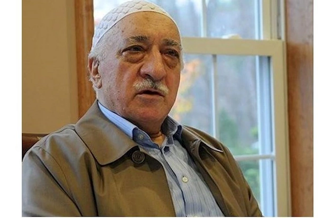 Qubad İbadoğluna Azərbaycanda FETÖ şəbəkəsini bərpa etmək tapşırığı verilib — SENSASİYA