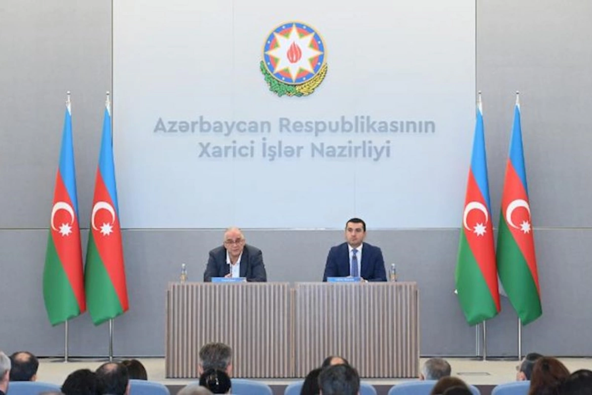 XİN-də diplomatların iştirakı ilə brifinq keçirildi — Laçın yolu müzakirə olundu