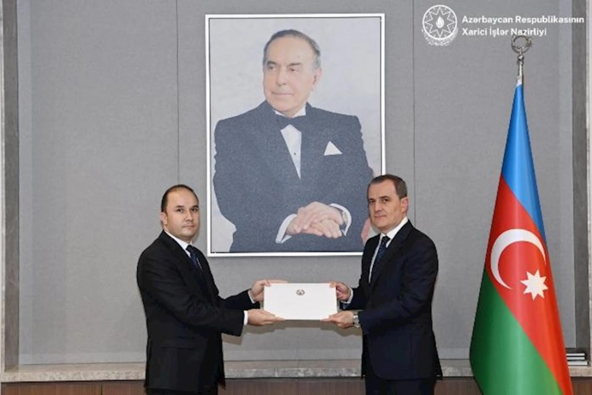 Ceyhun Bayramov Tacikistanın yeni səfirini qəbul etdi — FOTO