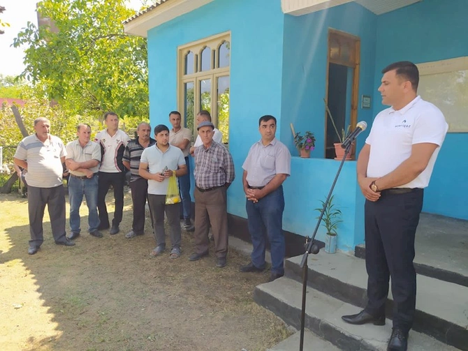 Yemişanlı kənd sakinləri müraciətlərini “Açıq mikrofon”da ünvanladılar — FOTOLAR