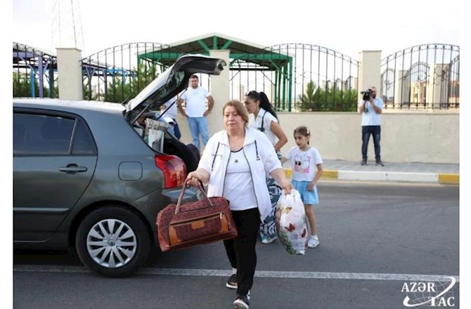 Daha 16 ailə Laçına yola salındı — FOTOLAR