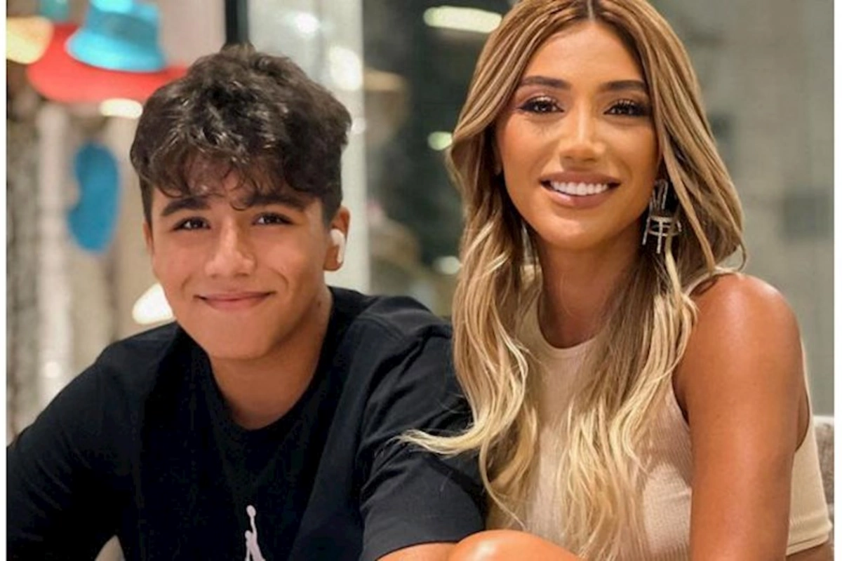 Röya oğluna bu müğənninin qızını almaq istədi