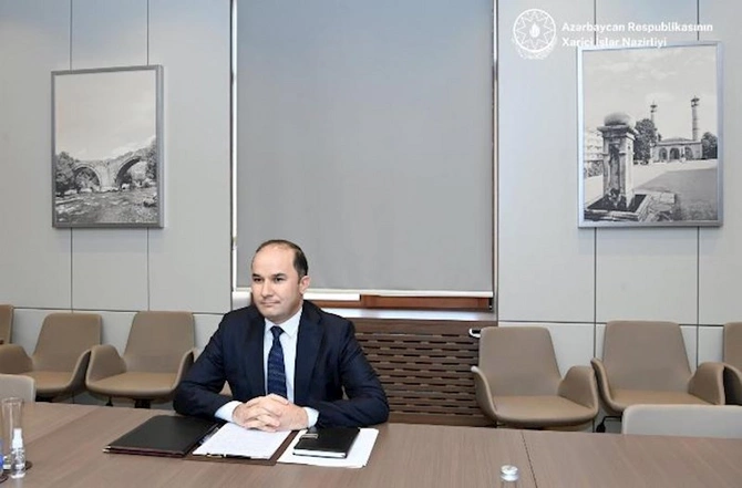 Ceyhun Bayramov Tacikistanın yeni səfirini qəbul etdi — FOTO