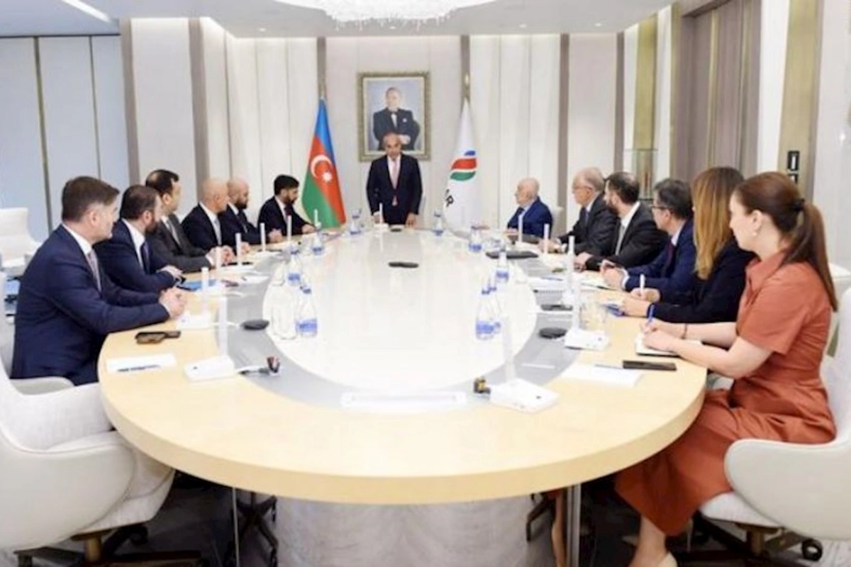SOCAR-a yeni təyin olunan vitse-prezidentlərlə görüş keçirilib — FOTOLAR