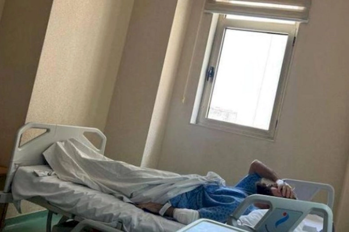 Bakıda jurnalist və müğənnini maşın vurdu — FOTO