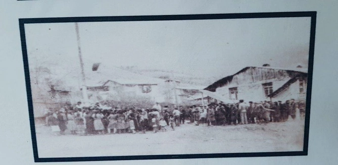 Meşəli kənd məktəbinin keçmiş direktoru: Vaqif Xaçatryanın da olduğu silahlı dəstə şagirdimi yandırıb(FOTOLAR) Meşəli kənd məktəbinin keçmiş direktoru: Vaqif Xaçatryanın da olduğu silahlı dəstə şagirdimi yandırıb(FOTOLAR)