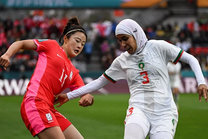 Dünya çempionatında hicabla oynayan ilk qadın — FOTO