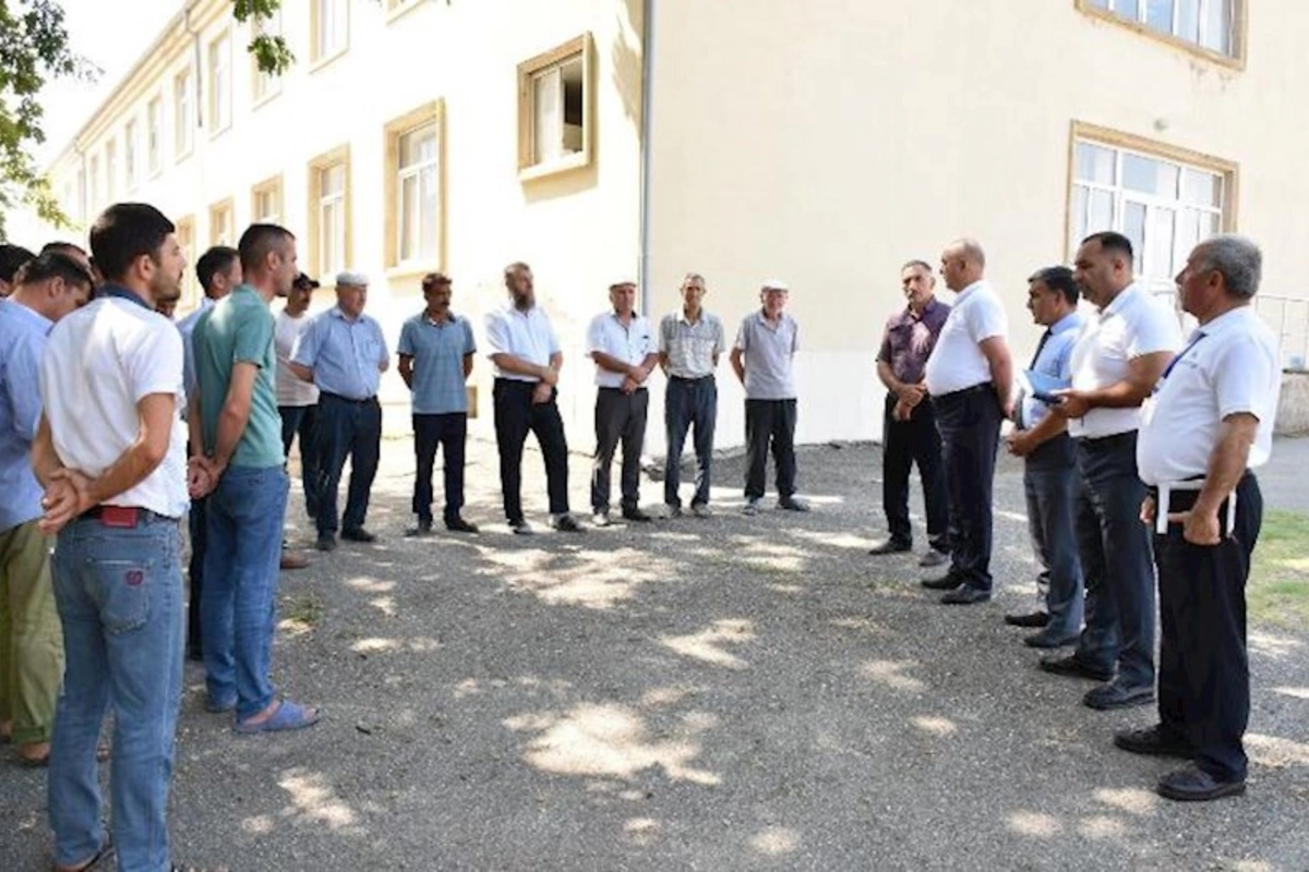 Həftənin ilk “Açıq mikrofon” aksiyası Xaçmazda — FOTO