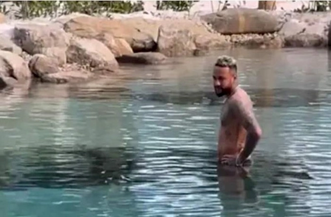 Neymar şəxsi torpağında süni göl yaratdı — 3,3 milyon dollar cərimələndi (FOTO)