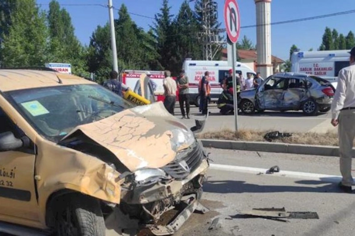 Taksi sürücüsü qəza törətdi: 1 ölü, 1 yaralı