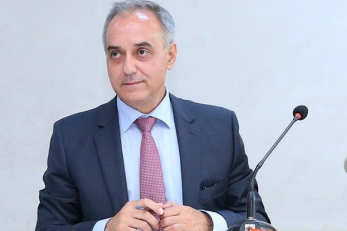 Binəqədi icra başçısından özbaşınalıq: Politoloqun hasarını SÖKDÜRDÜ — FOTO
