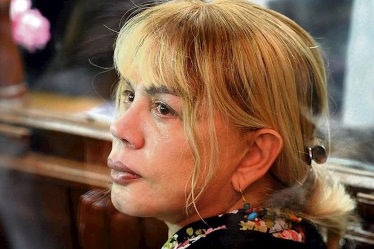 Sezen Aksunun evinə hücum edən azərbaycanlı qadının FOTOSU