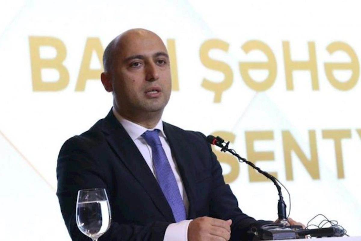 “Elm və təhsil naziri milləti təhqir edir” — Deputat Emin Əmrullayevi “TOPA TUTDU”