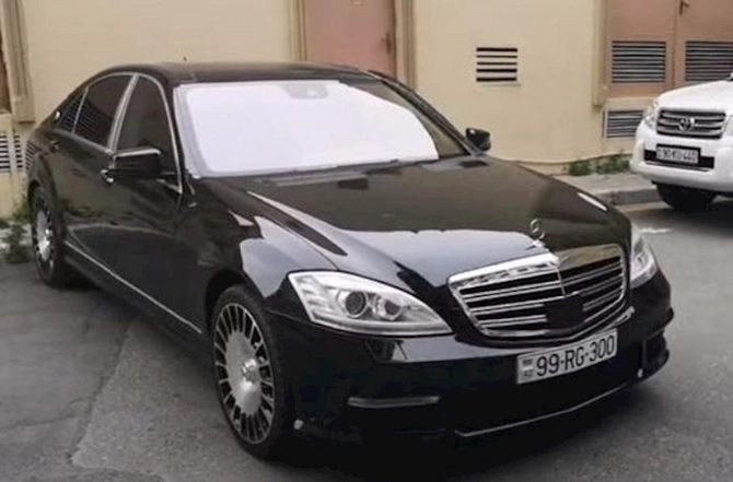 Maybach alan azərbaycanlı müğənni: İndiyə qədər 48 maşınım olub — VİDEO/FOTO Maybach alan azərbaycanlı müğənni: İndiyə qədər 48 maşınım olub — VİDEO/FOTO