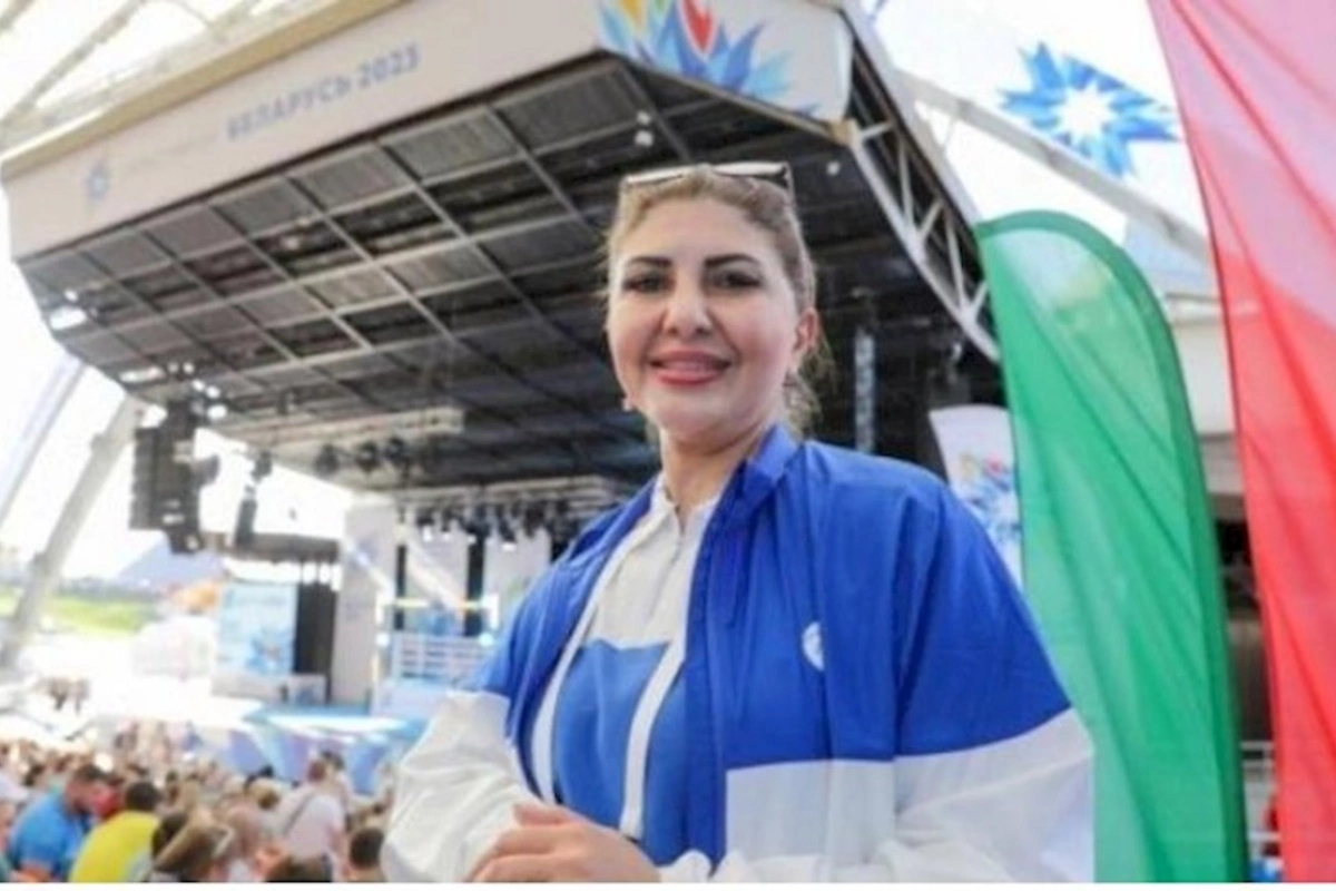 Millimizin həkimi təyyarədə azyaşlını ölümdən qurtardı
