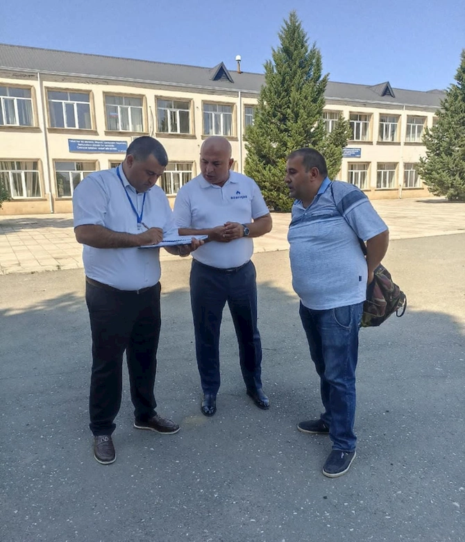 Həftənin son Açıq mikrofon aksiyası Ağdamda baş tutdu — FOTOLAR Həftənin son Açıq mikrofon aksiyası Ağdamda baş tutdu — FOTOLAR