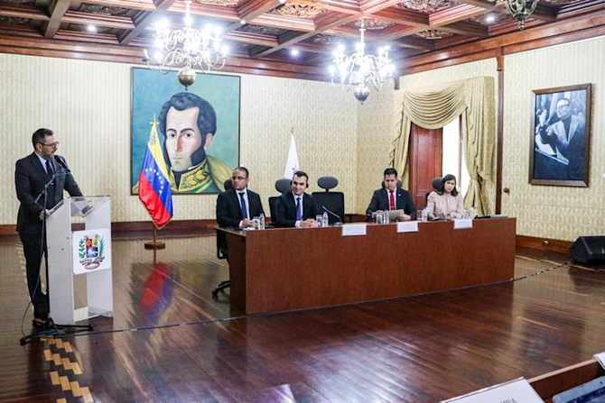 Venesuelada QH Gənclərinin 1-ci Regional Forumu başlayıb — FOTOLAR Venesuelada QH Gənclərinin 1-ci Regional Forumu başlayıb — FOTOLAR