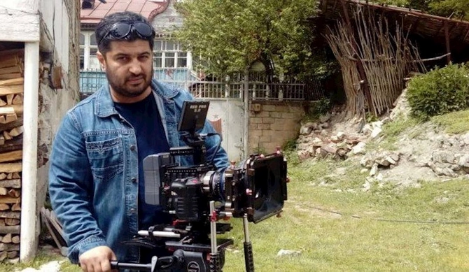 Mavi dənizin sahilində çabalayan kinomuz: “Lenin hakimiyyətə gələndə demişdi ki...”