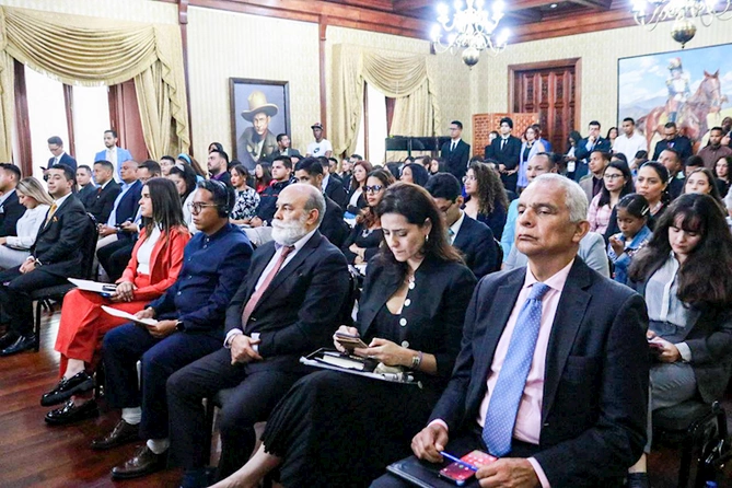 Venesuelada QH Gənclərinin 1-ci Regional Forumu başlayıb — FOTOLAR Venesuelada QH Gənclərinin 1-ci Regional Forumu başlayıb — FOTOLAR