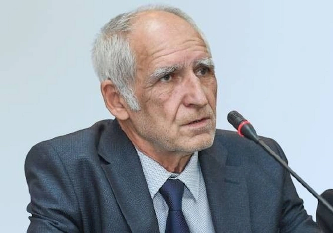 “Keçid balını endirdilər, amma yenə irəliləyiş yoxdur” — Ali məktəblərdə 10 000 plan yeri boşdur? (FOTO) “Keçid balını endirdilər, amma yenə irəliləyiş yoxdur” — Ali məktəblərdə 10 000 plan yeri boşdur? (FOTO)