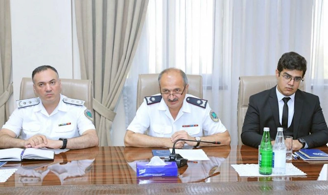 DMX yanında İctimai Şuraya yeni sədr seçildi — FOTOLAR DMX yanında İctimai Şuraya yeni sədr seçildi — FOTOLAR