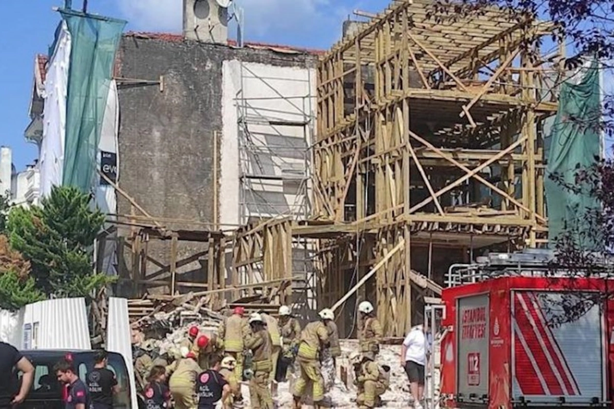 İstanbulda bina çöküb, dağıntılar altında qalanlar var — YENİLƏNİB