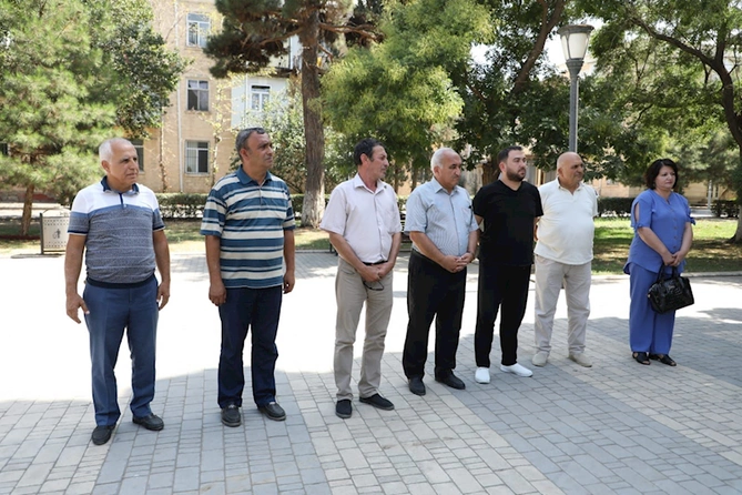 Gəncə şəhərində sahibkarlarla görüş keçirildi — FOTOLAR Gəncə şəhərində sahibkarlarla görüş keçirildi — FOTOLAR