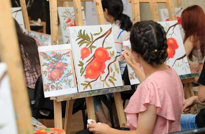 Rəngli əllər - gənclərin asudə vaxtının səmərəli təşkili” adlı layihə yekunlaşdı — FOTOLAR Rəngli əllər - gənclərin asudə vaxtının səmərəli təşkili” adlı layihə yekunlaşdı — FOTOLAR