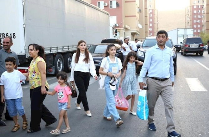 Füzuliyə ilk köç karvanı yola düşdü — FOTOLAR