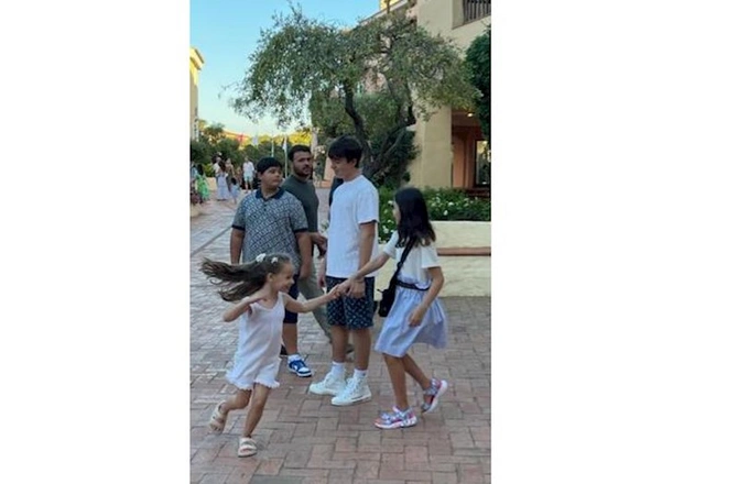 Emindən övladları ilə bağlı paylaşım — FOTO Emindən övladları ilə bağlı paylaşım — FOTO