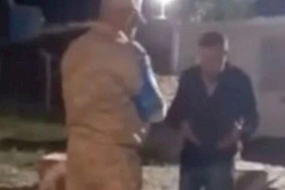 Erməni sakinin sülhməramlıdan absurd və sarsaq istəyi onu gülməli vəziyyətə saldı — VİDEO
