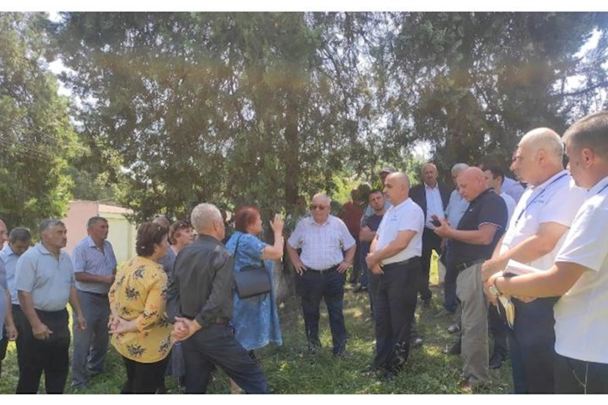 Qusarın Avaran kənd sakinləri Açıq mikrofonda