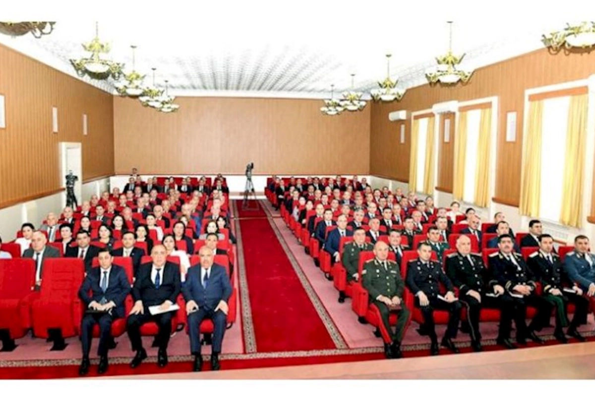 Deputatlar üçün hədiyyə qadağası: 55 manatdan yüksək olsa...