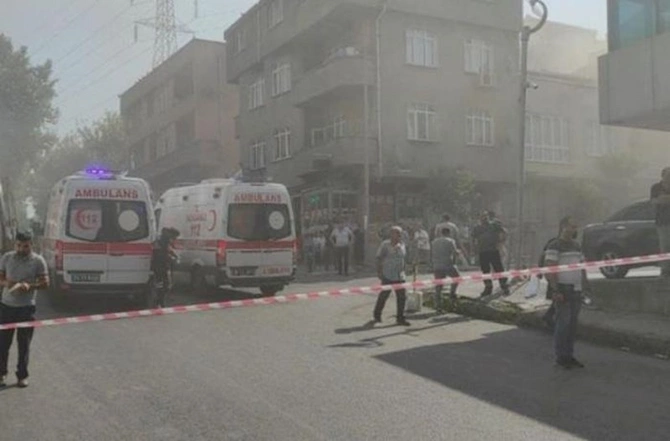 İstanbulda biznes mərkəzi YANIR — VİDEO/FOTO İstanbulda biznes mərkəzi YANIR — VİDEO/FOTO