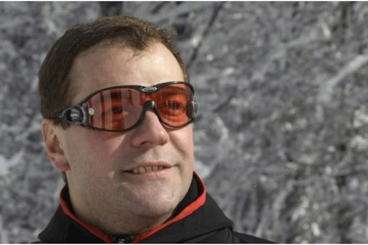 Medvedev 100 milyonluq yaxtasını harada gizlədir? — VİDEO