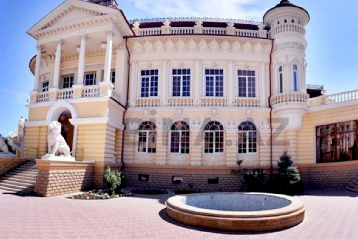 Bakıda bu villa 15 milyona satışa çıxarıldı — FOTOLAR