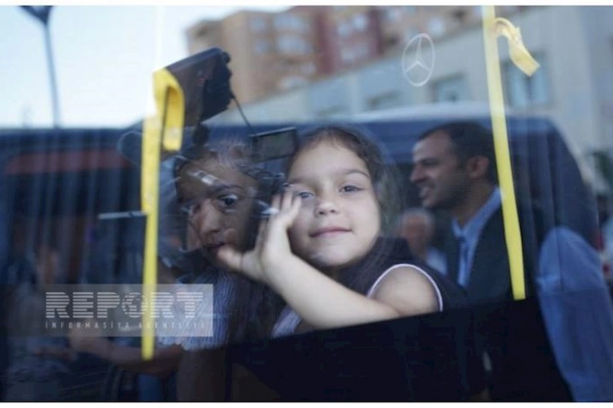Füzuli sakinlərinə evlərinin açarları təqdim edilib