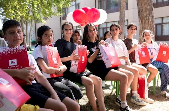 “AL Market”-dən “Cırtdan Düşərgəsi”nə dəstək — FOTO