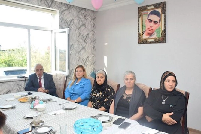 Vətən müharibəsi şəhidinin əkiz bacı-qardaşı dünyaya gəlib — FOTOLAR